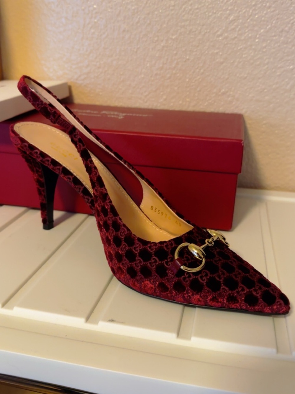 Gucci Burgundy Velvet GG Slingback Heels with Gold Hardware - Picture 3 of 7